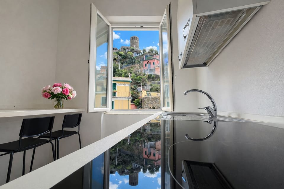 Economy Apartment, City View | Private kitchen
