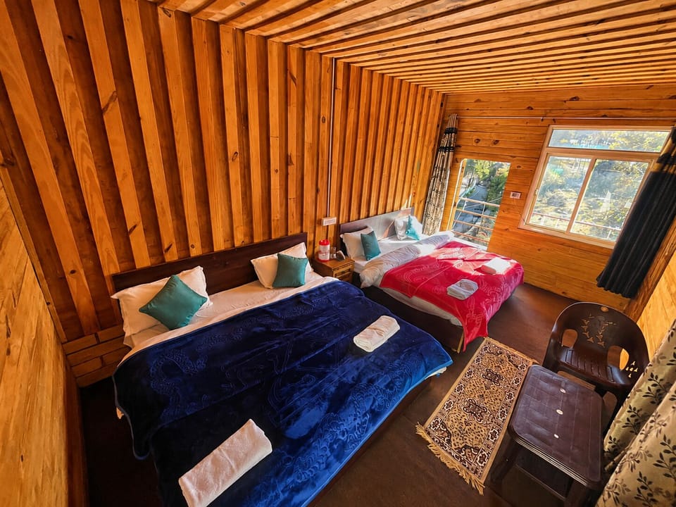 Superior Quadruple Room, Balcony, Garden View | WiFi (free), bed sheets