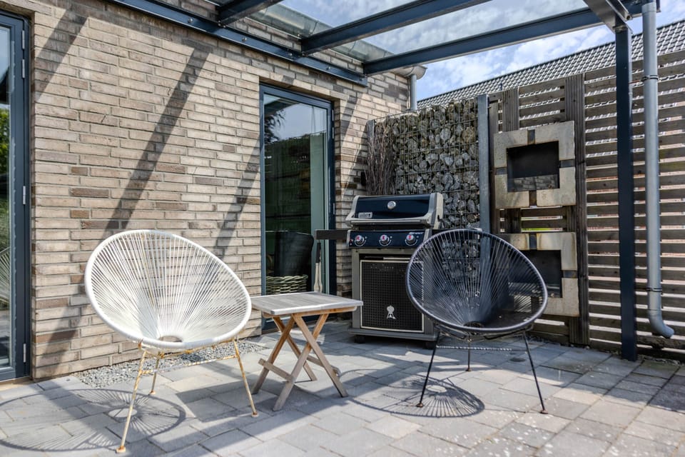 Terrace with outdoor kitchen and barbecue