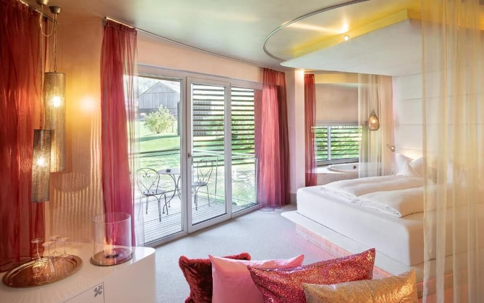 Superior Suite, Balcony, Courtyard View | Hypo-allergenic bedding available, in-room safe