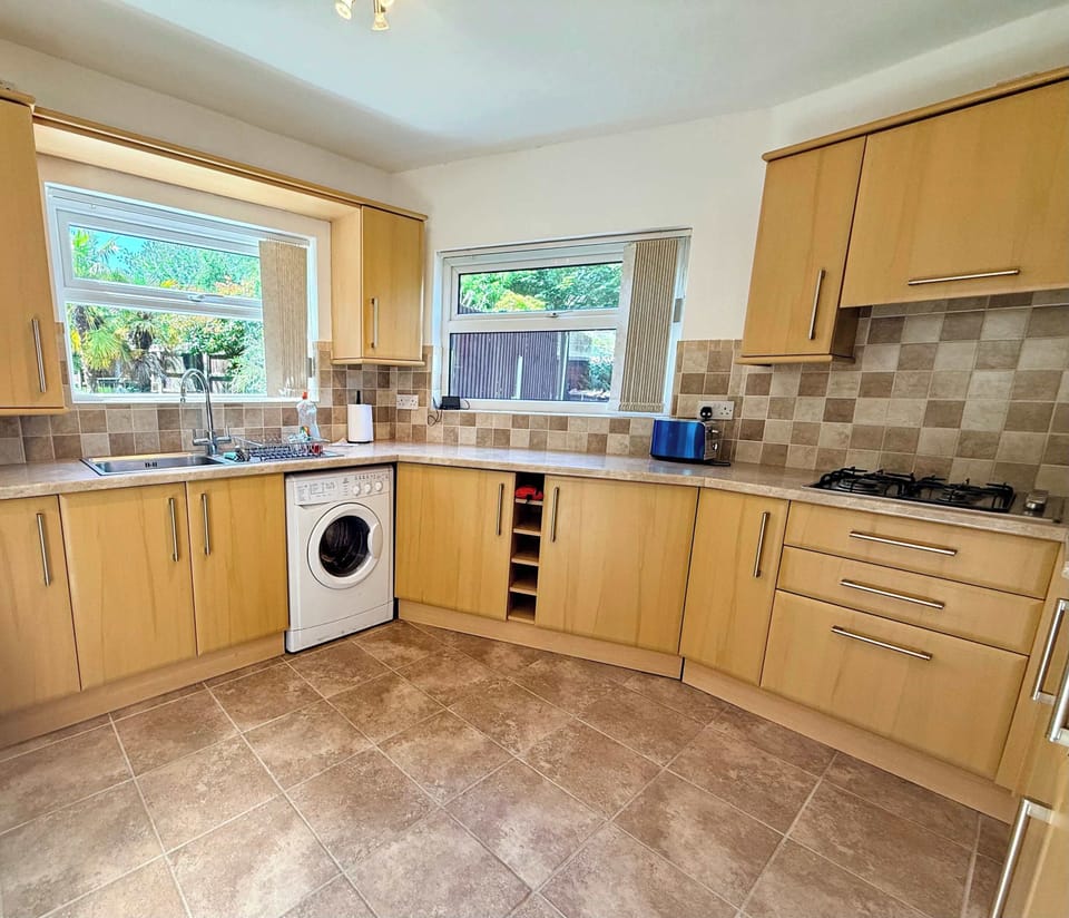 Ample cooking space 