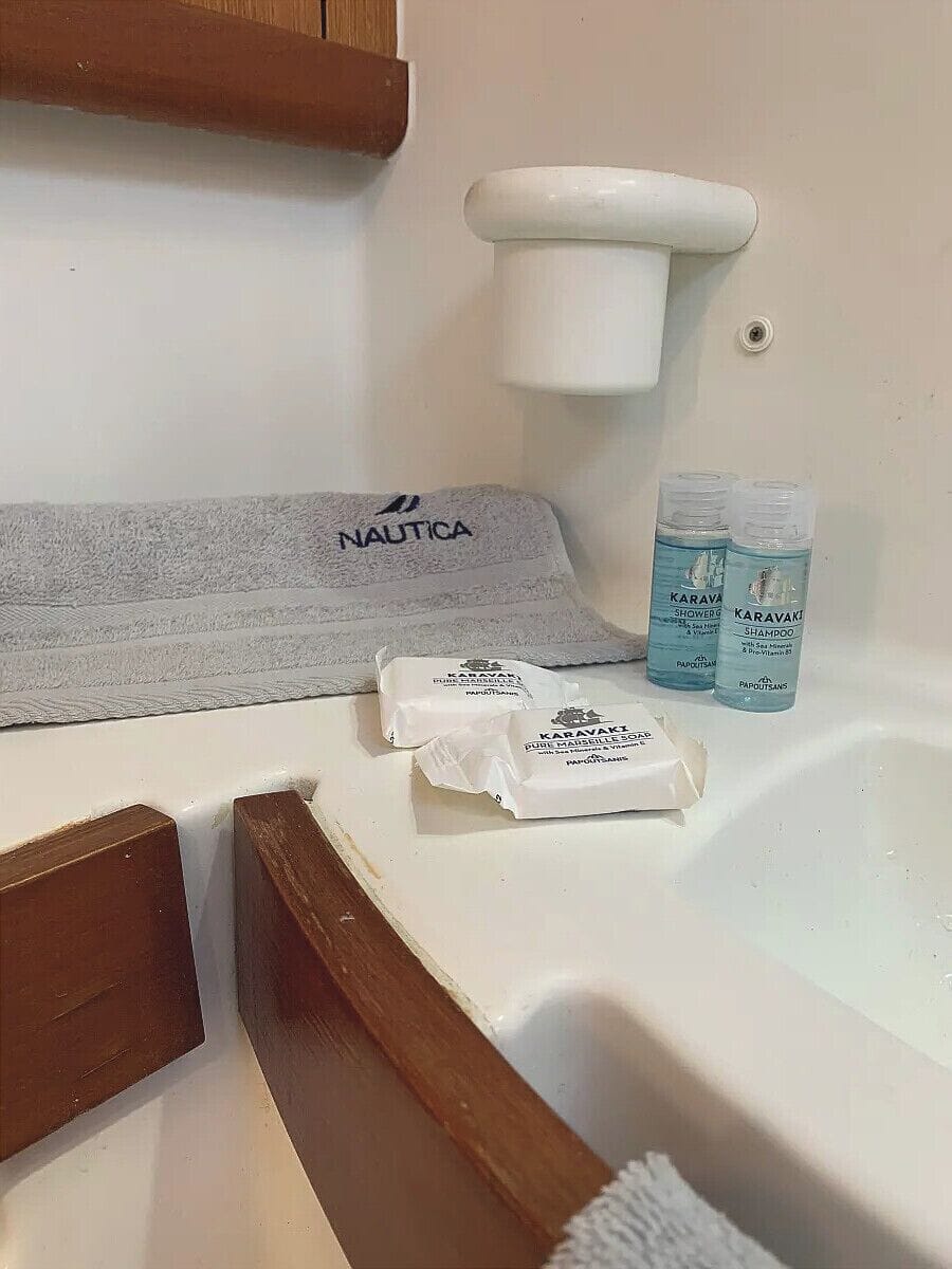Bathroom amenities