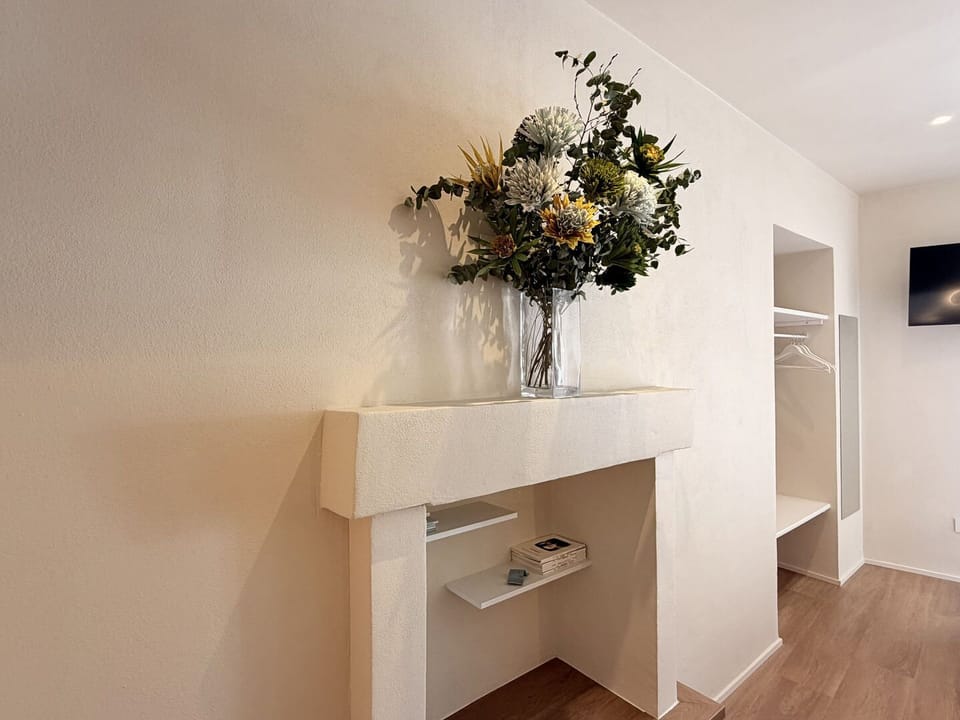 Double Room, River View | Interior