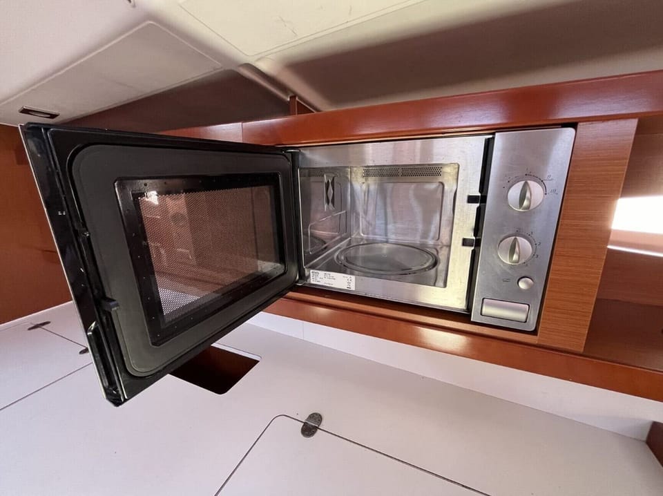 Microwave