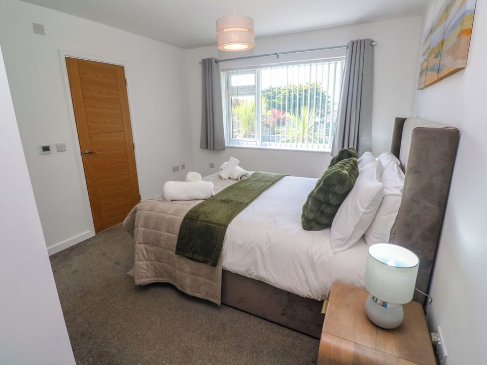 3 bedrooms, WiFi (free), individually decorated, individually furnished