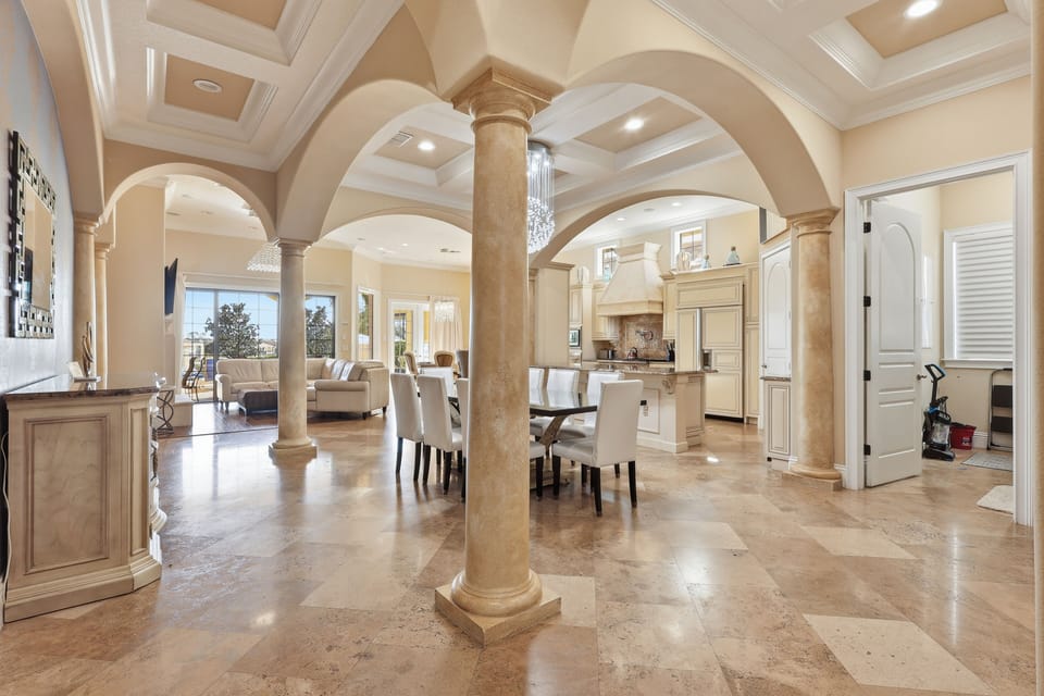 Center Dining Area