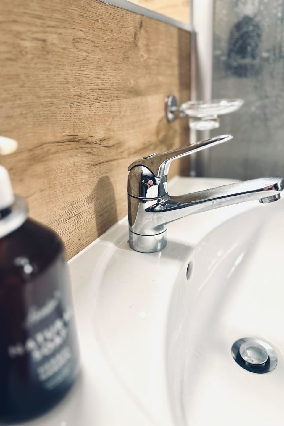Bathroom amenities
