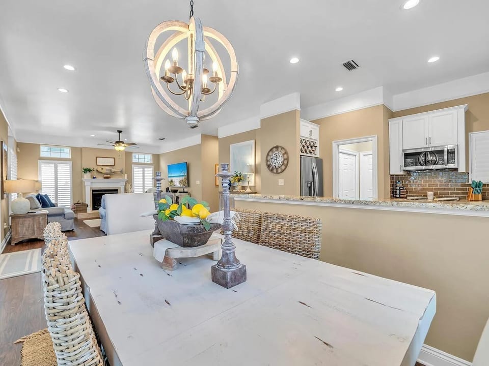 House, Multiple Beds (Fancy Nancy's Beach House) | Interior