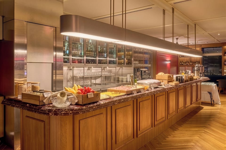 Breakfast buffet