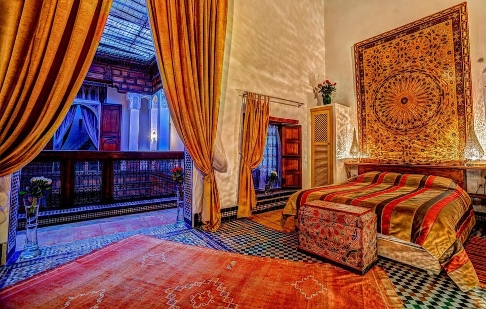 Desk, cribs (free), WiFi (free), individually decorated