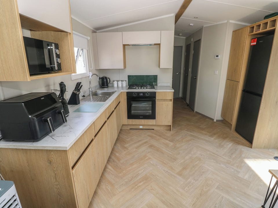 Cottage | Private kitchen | Cookware/dishes/utensils