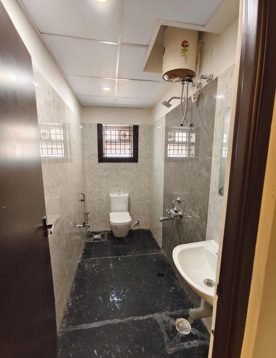 Shower, designer toiletries, towels, soap