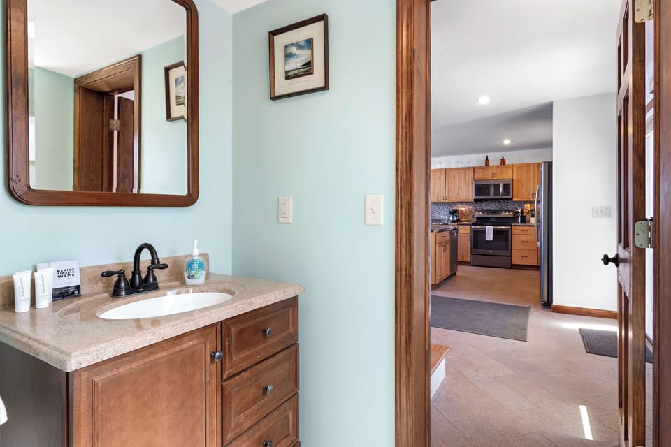 Lookout on Waters Edge; Oceanfront Home in Owls Head House in Rockland