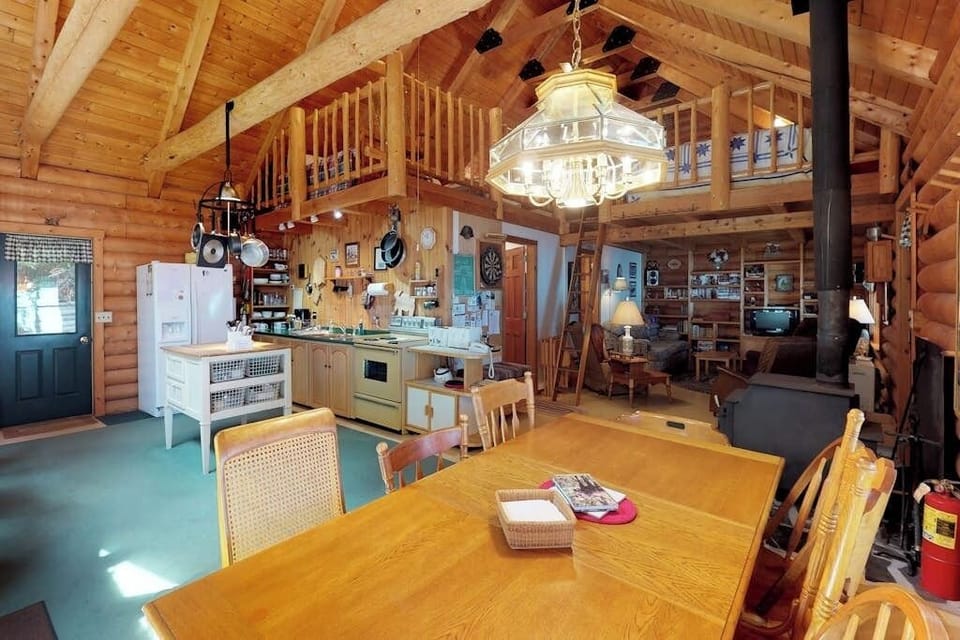 Cabin, Multiple Beds (Perfect as a Picture) | 1 bedroom, individually decorated, individually furnished, bed sheets