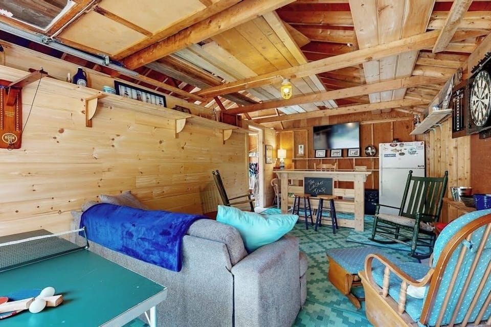 Cottage, Multiple Beds (Lobster Cove Cottage) | Living area