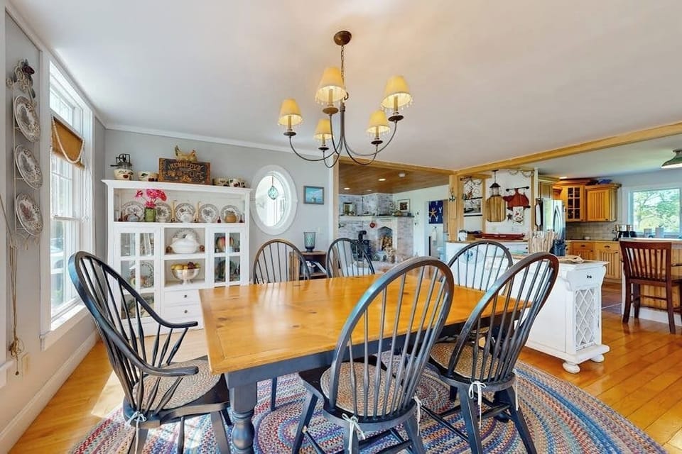 House, Multiple Beds (Clark Cove) | 2 bedrooms, individually decorated, individually furnished, bed sheets