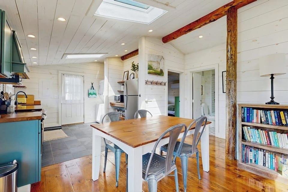 Cabin, Multiple Beds, Kitchen (Bay Cabin) | Private kitchen