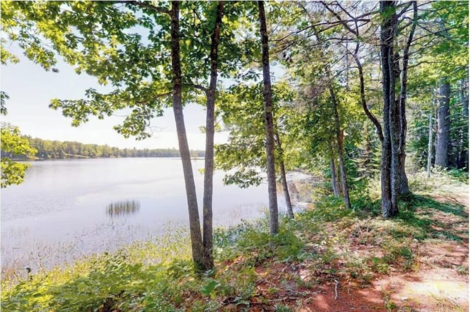 House, Multiple Beds, Garden View (Four Seasons) | Water view