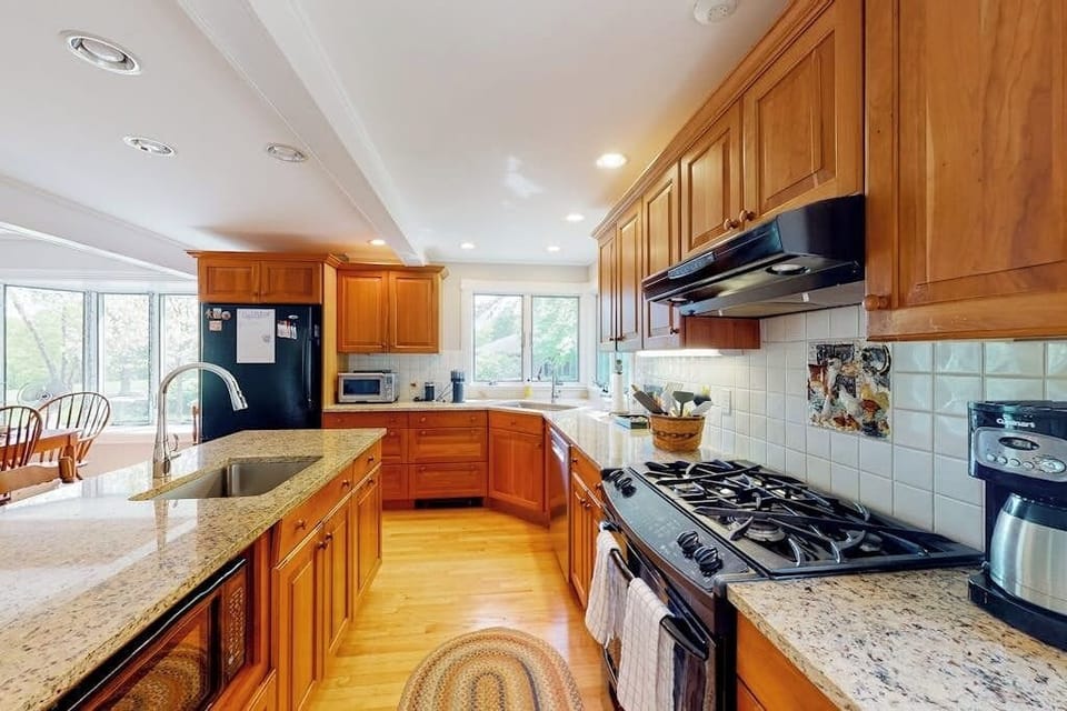 House, Multiple Beds, Garden View (Miller Creek Cove Retreat) | Private kitchen