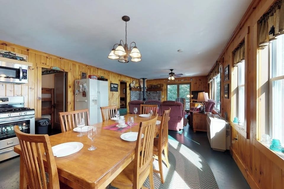 Cabin, Multiple Beds, Fireplace (Lower Wilson Pond Refuge) | 2 bedrooms, individually decorated, individually furnished, bed sheets