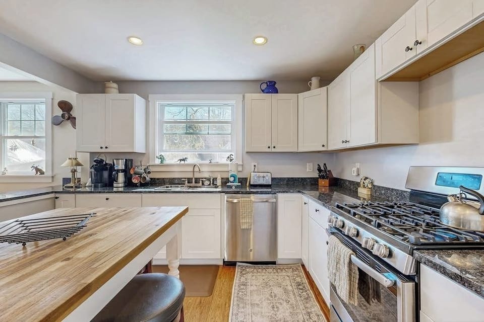 House, Multiple Beds, Kitchen, Garden View (Captains Cottage on Atlantic) | Private kitchen