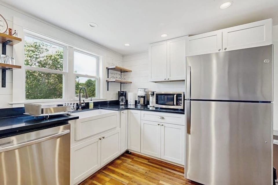House, Multiple Beds, Kitchen (Bay Cottage) | Private kitchen