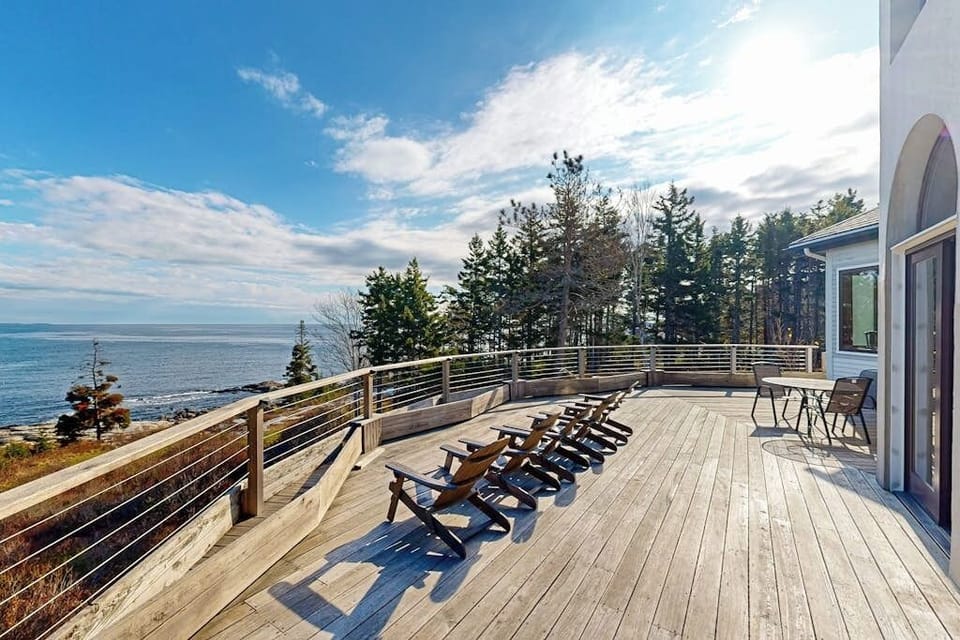 House, Multiple Beds (Oceanfront Gem) | Outdoor dining