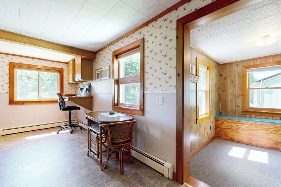 House, Multiple Beds, Fireplace, Garden View (Bayview Retreat) | Interior