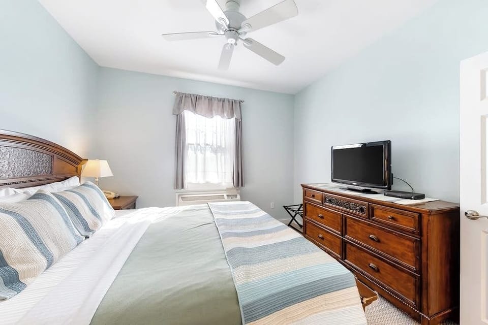 House, 1 King Bed with Sofa bed, Kitchenette, Garden View (The Colonels Suites Unit 3) | View from room