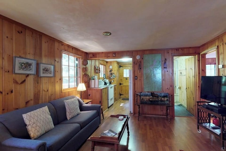 Cabin, Multiple Beds, Fireplace (Traditional Maine Cabin) | Living area