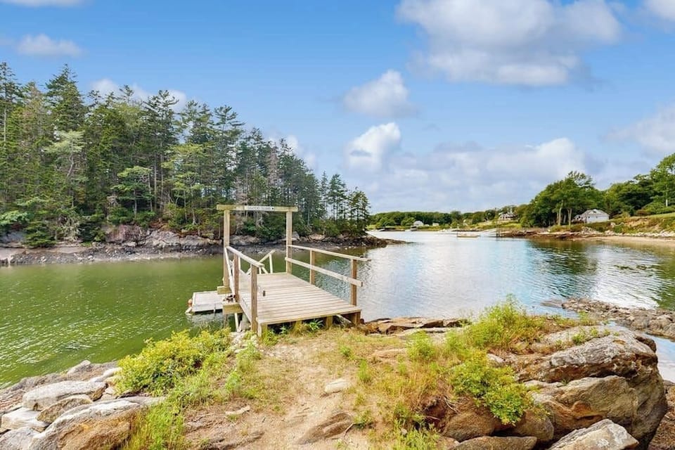 Dock