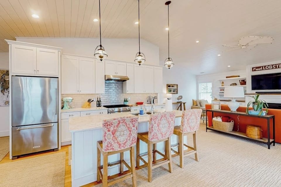 House, Multiple Beds, Garden View (Harbor's End, Unit A) | Private kitchen