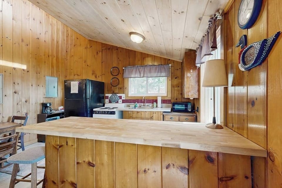 Cabin, Multiple Beds, Kitchen (Carefree Point) | Private kitchen