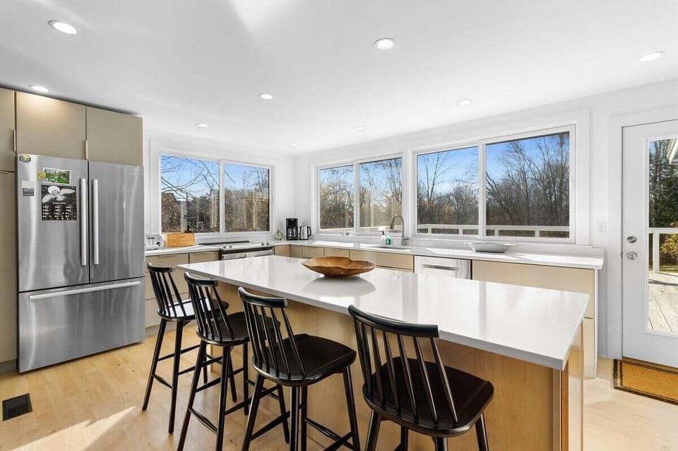House, Multiple Beds (Sea Salt Escape|Modern 3Bdr St.George) | Private kitchen