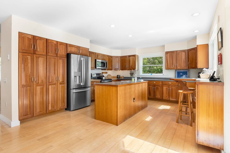 House, Multiple Beds (Compass Rose) | Private kitchen