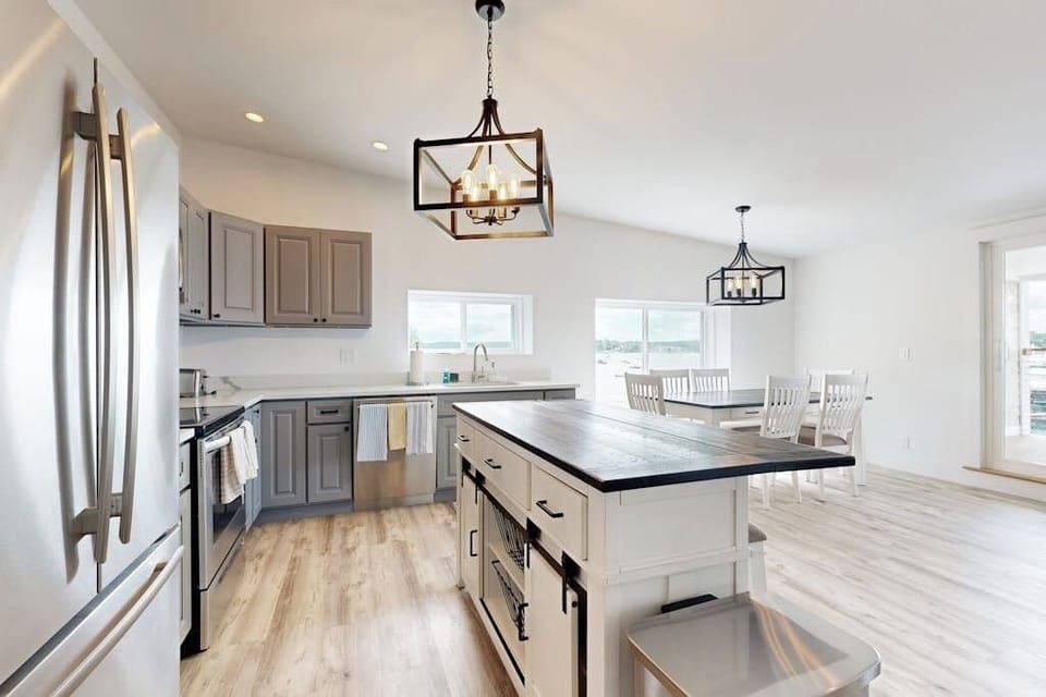 Condo, Multiple Beds (Sunset Sanctuary - No Pets Allowed) | Private kitchen