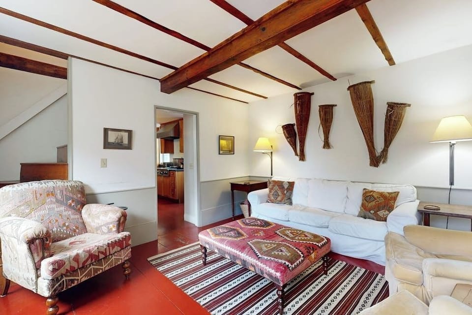 House, Multiple Beds (Boothbay Lookout) | Living area