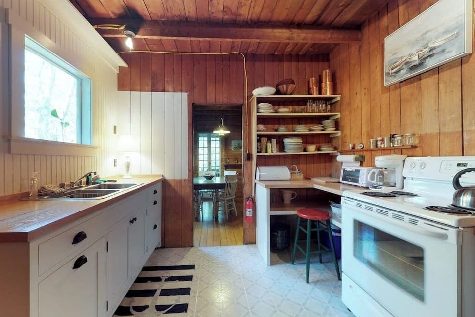 Cottage, Multiple Beds, Kitchen, Garden View (The 1909 Cottage) | Private kitchen