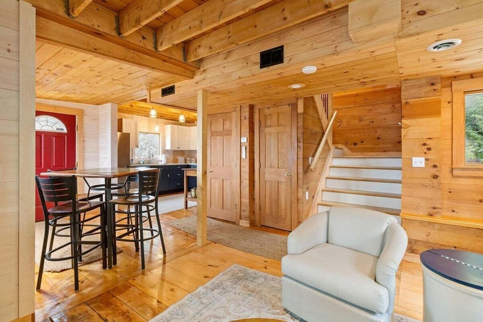 House, Multiple Beds, Garden View (Pirate's Den) | Living area