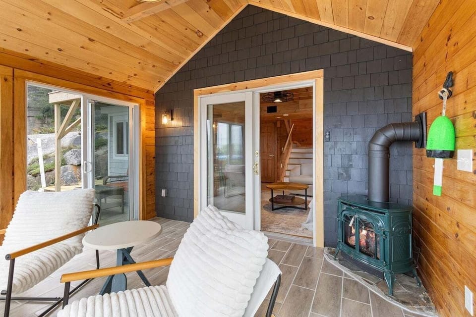 House, Multiple Beds, Garden View (Pirate's Den) | Interior