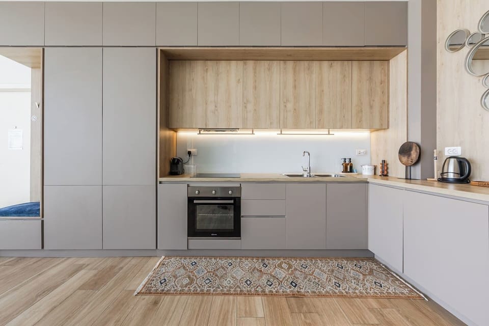 Fully-equipped kitchen