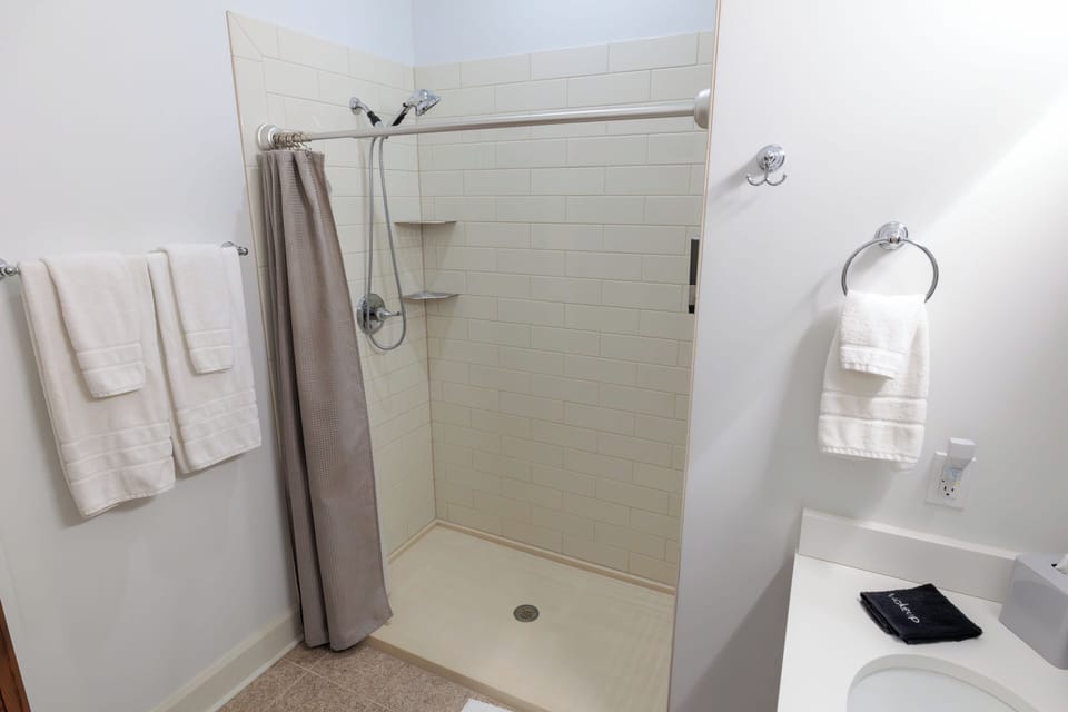 Comfort Studio | Bathroom