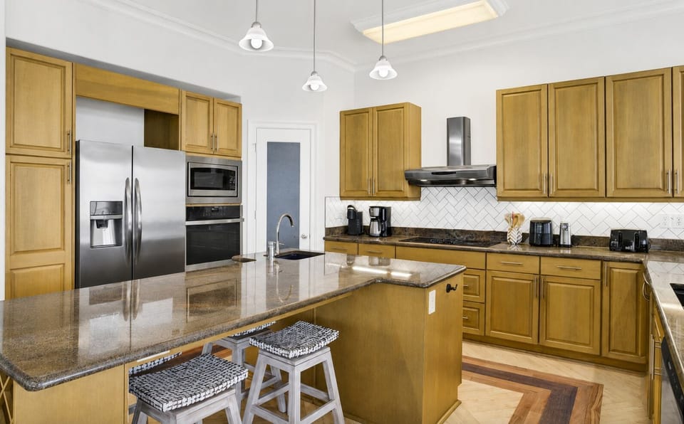 House, Multiple Beds (Dixie Tide - Hammock Dunes West) | Private kitchen