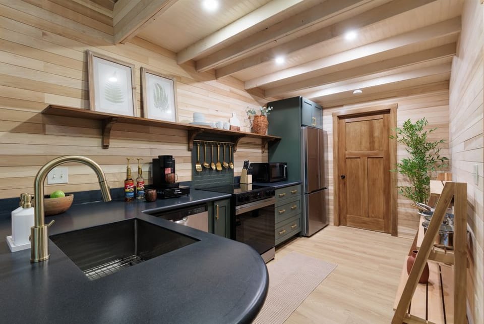 Fully equipped for everything from morning coffee to serving family dinners.