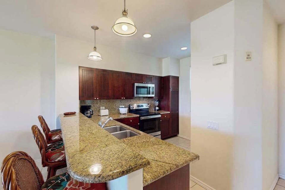 Modern Kitchen With Breakfast Bar