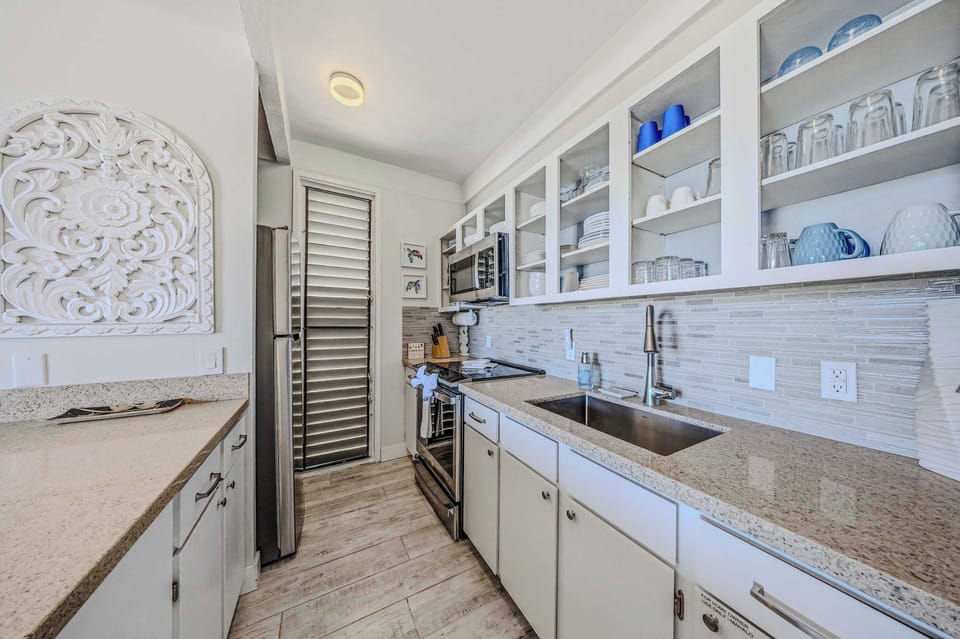 Modern Kitchen With Coastal Style