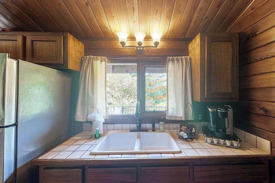 While there are excellent dining options within a short drive, the full kitchen offers the opportunity to cook an al fresco meal to enjoy together on the custom dining table or backyard lanai.