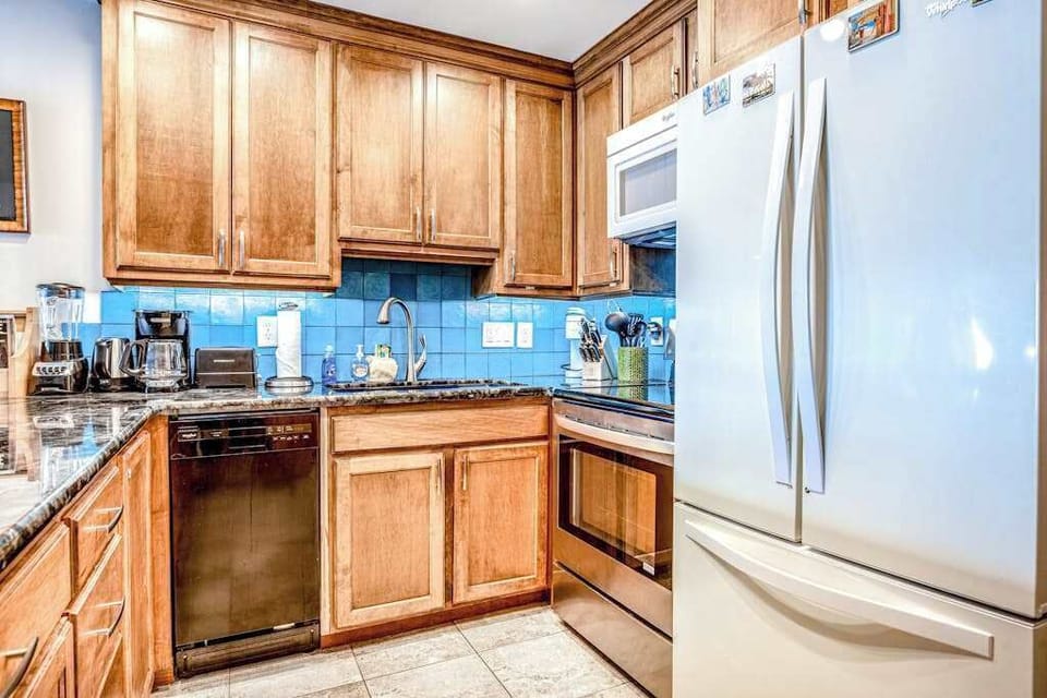 Fully Equipped Kitchen For Home Cooking