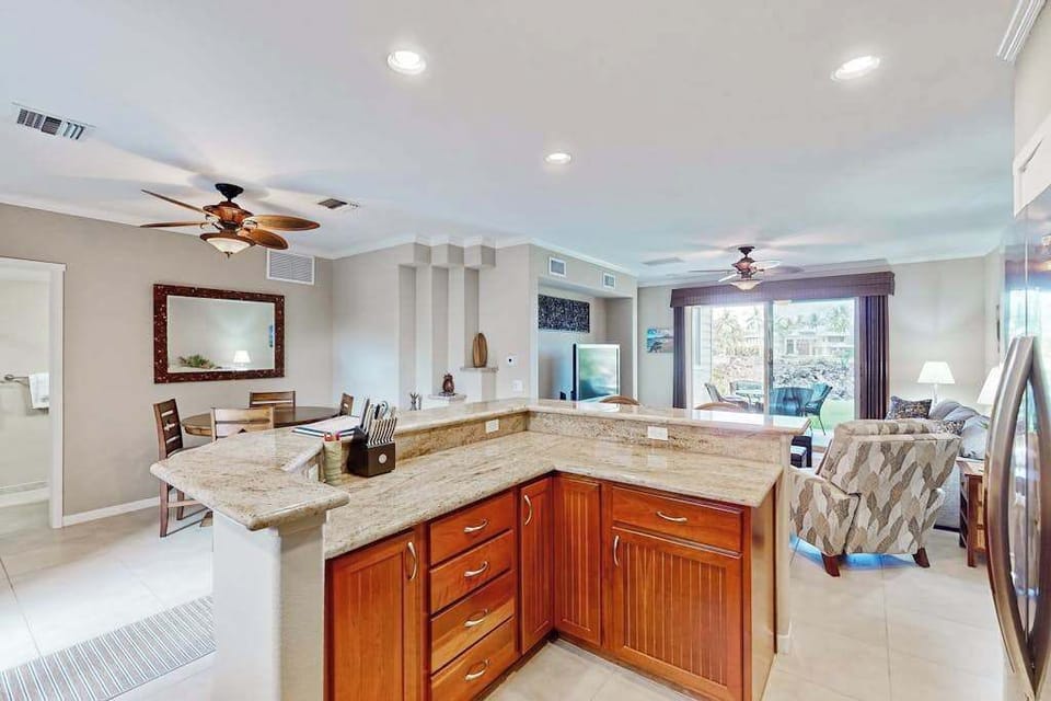 Spacious Gourmet Kitchen Retreat