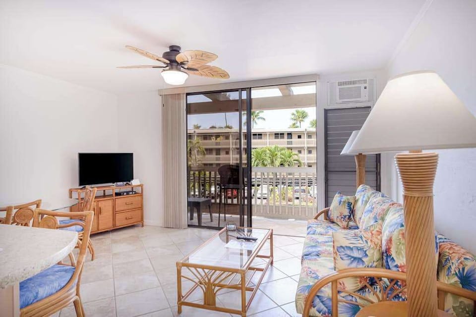 Relax In Your Cozy Island Retreat